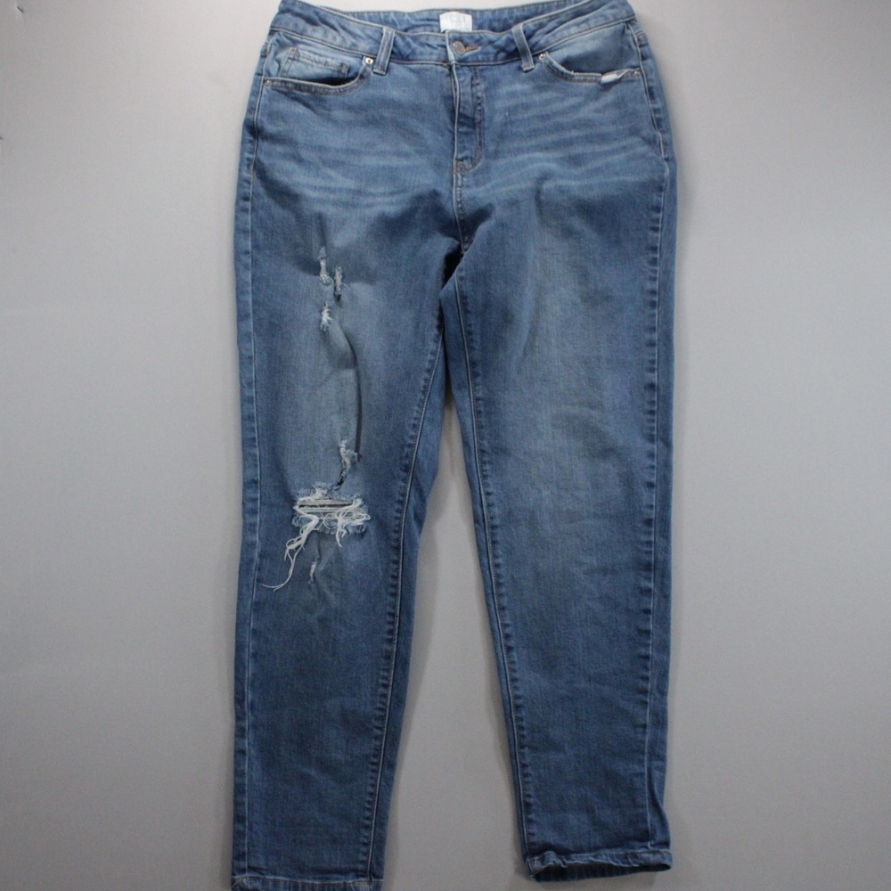 Time and Tru Light Wash Distressed Tapered Denim Jeans Size 10 Mid Rise Casual